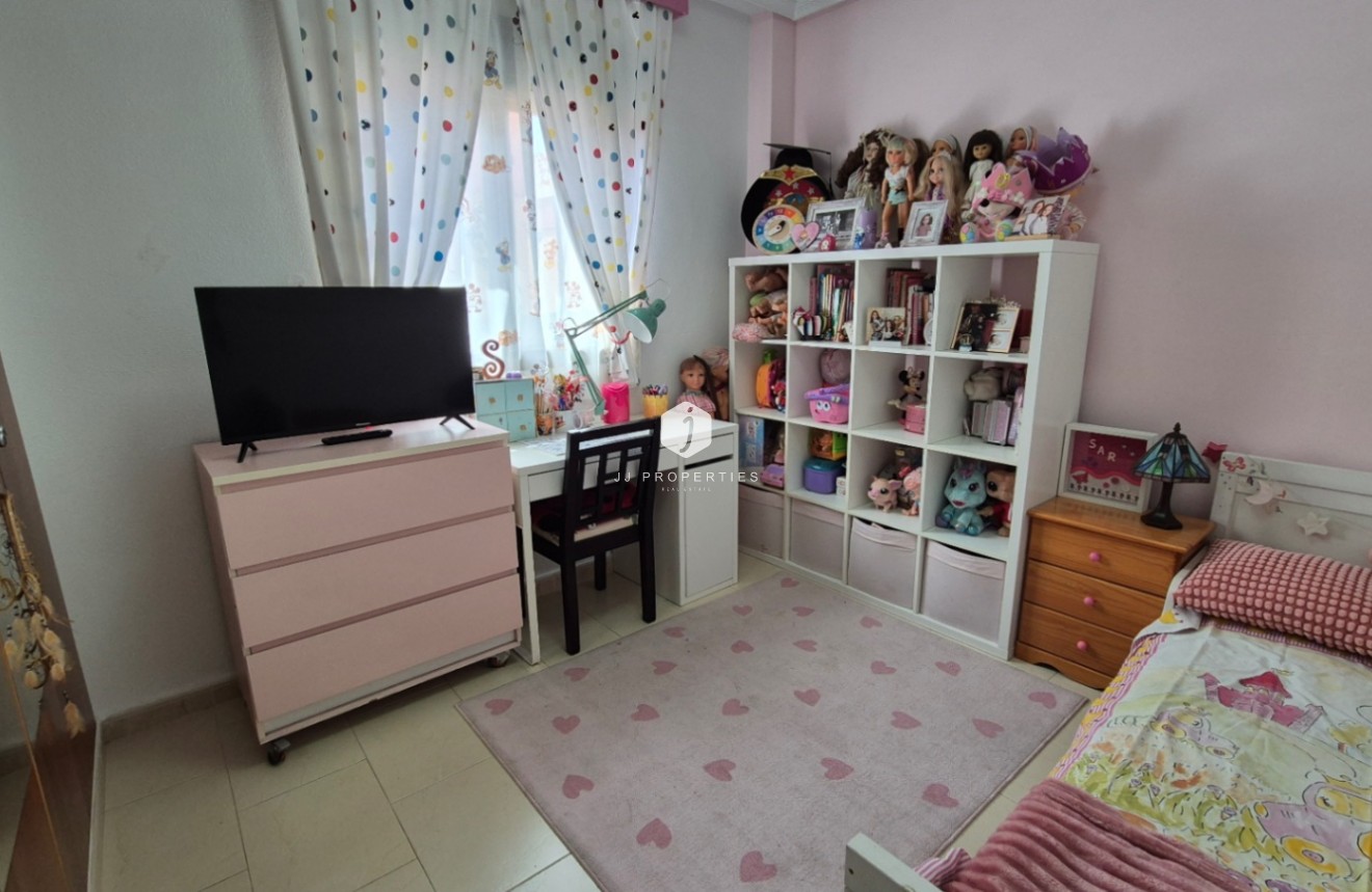 Z drugiej ręki - Villa -
Torrevieja - Costa Blanca