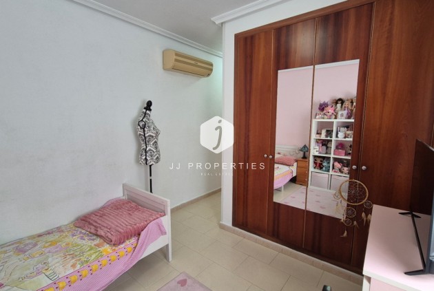 Z drugiej ręki - Villa -
Torrevieja - Costa Blanca