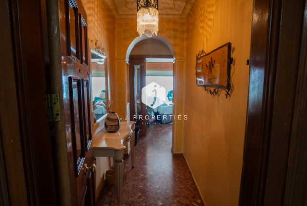 Z drugiej ręki - Mieszkanie w bloku -
Torrevieja - Costa Blanca