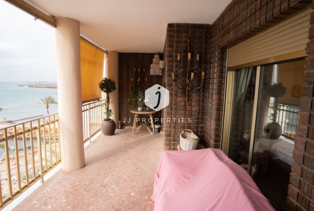 Z drugiej ręki - Mieszkanie w bloku -
Torrevieja - Costa Blanca