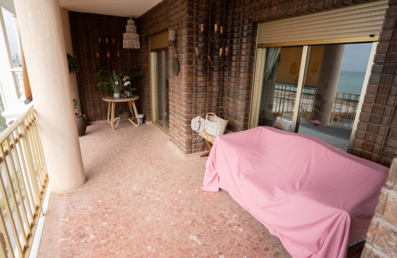 Z drugiej ręki - Mieszkanie w bloku -
Torrevieja - Costa Blanca