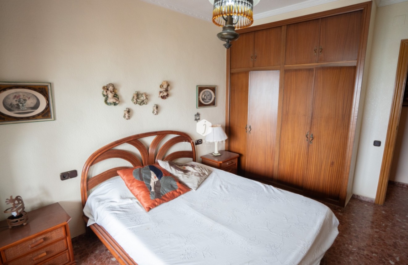 Z drugiej ręki - Mieszkanie w bloku -
Torrevieja - Costa Blanca