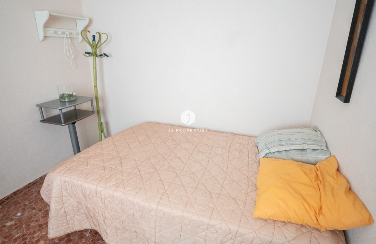 Z drugiej ręki - Mieszkanie w bloku -
Torrevieja - Costa Blanca