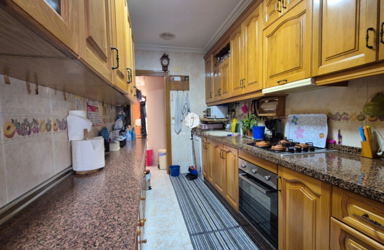 Resale - Apartment / flat -
Torrevieja - Costa Blanca