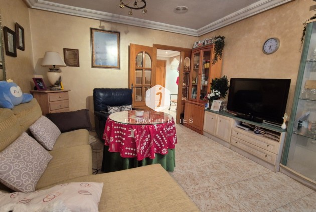 Resale - Apartment / flat -
Torrevieja - Costa Blanca