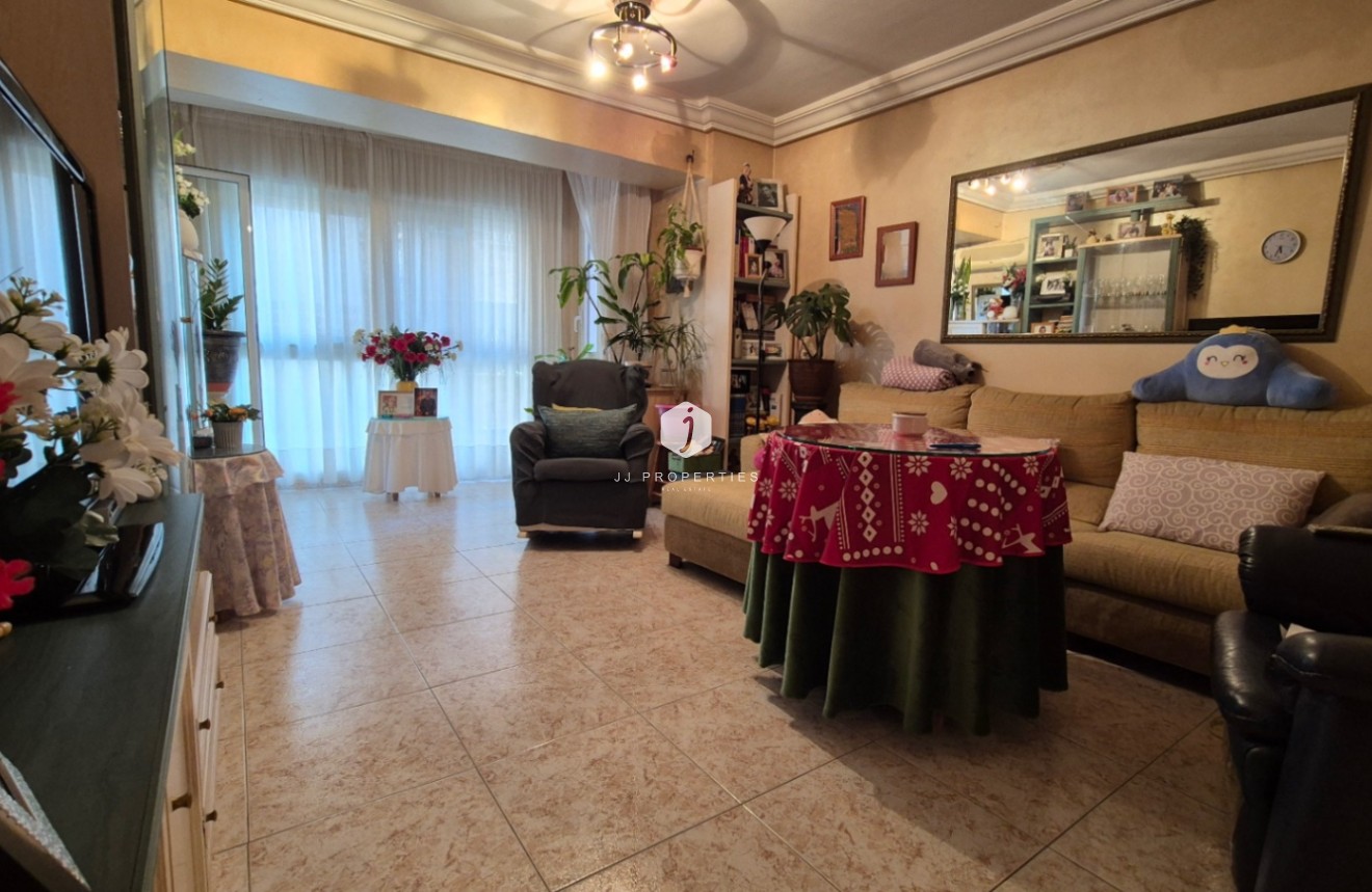 Resale - Apartment / flat -
Torrevieja - Costa Blanca