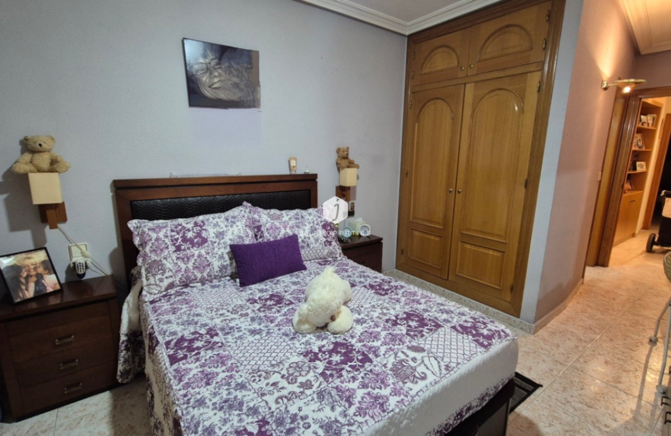 Resale - Apartment / flat -
Torrevieja - Costa Blanca