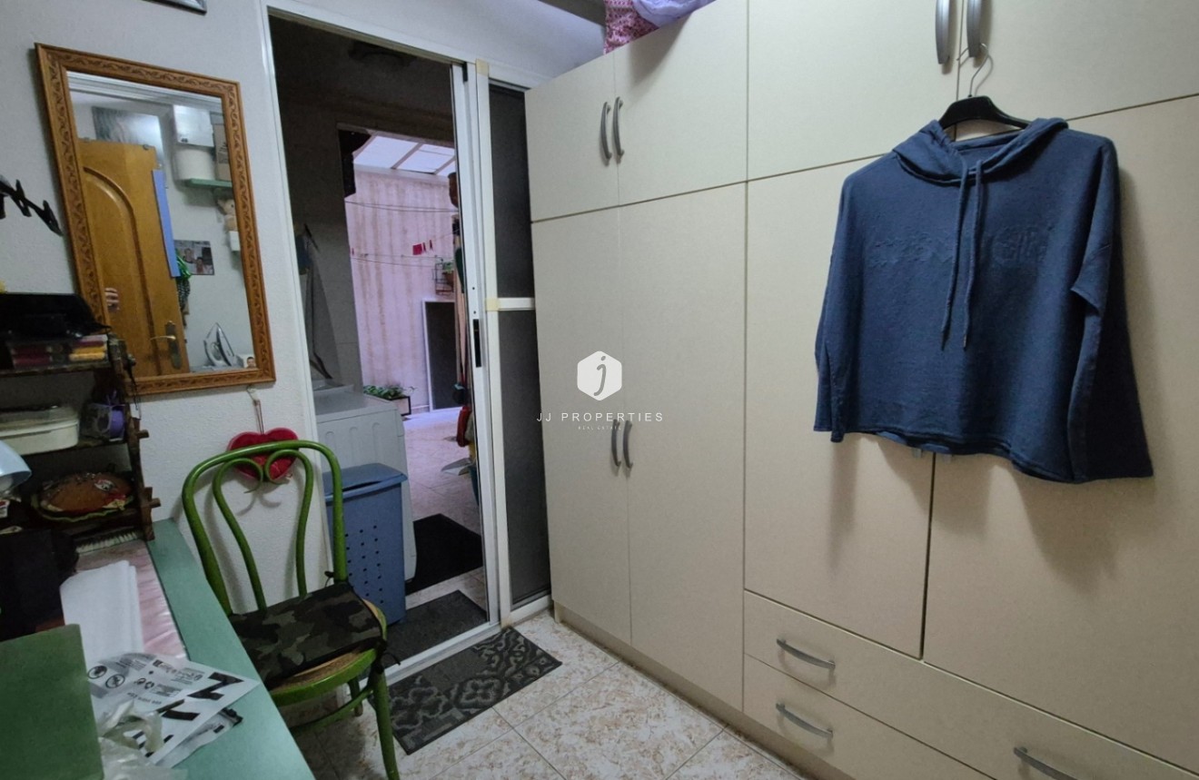 Resale - Apartment / flat -
Torrevieja - Costa Blanca