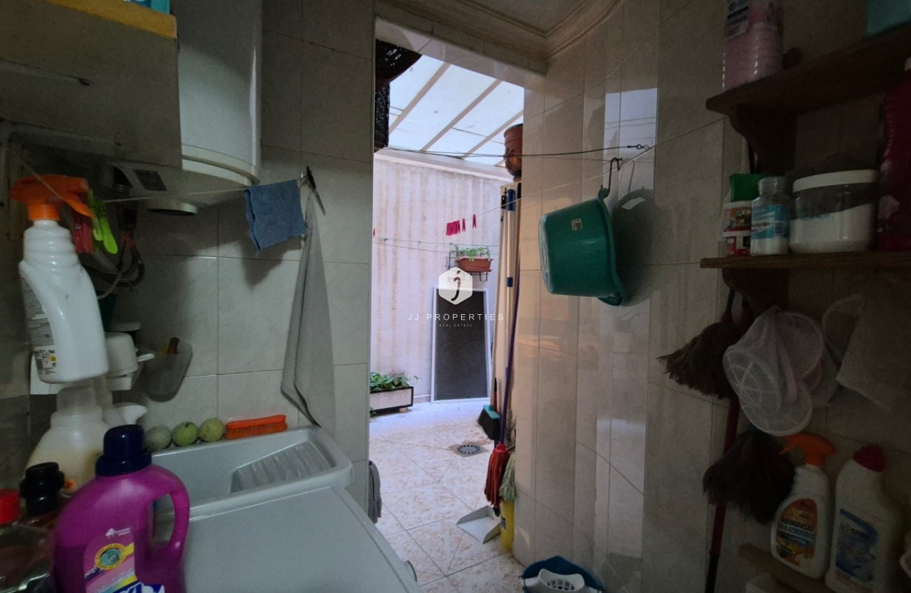 Resale - Apartment / flat -
Torrevieja - Costa Blanca