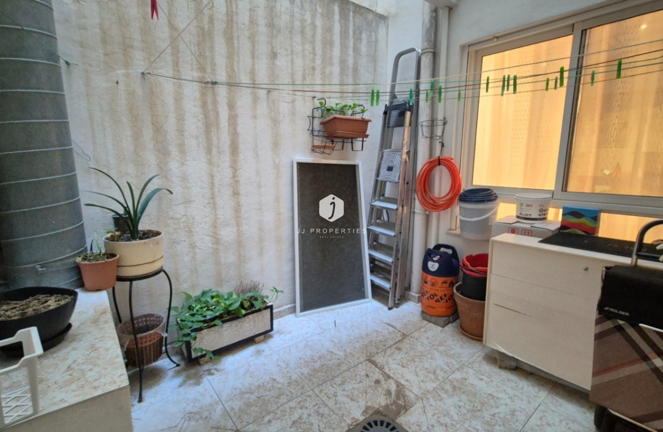 Resale - Apartment / flat -
Torrevieja - Costa Blanca