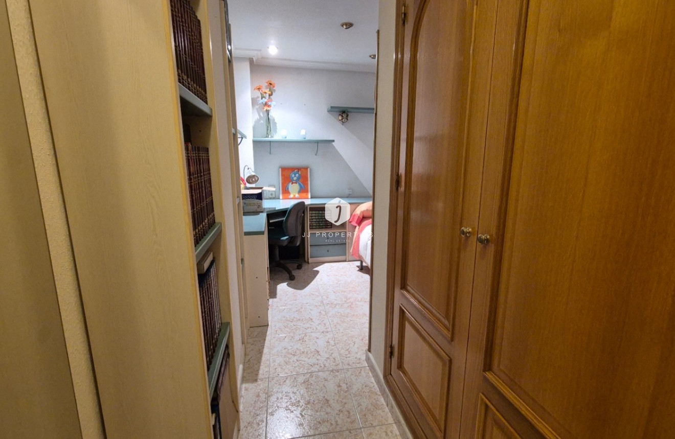 Resale - Apartment / flat -
Torrevieja - Costa Blanca