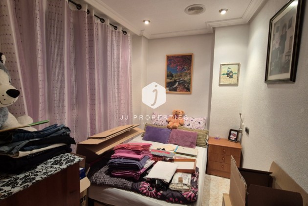 Resale - Apartment / flat -
Torrevieja - Costa Blanca