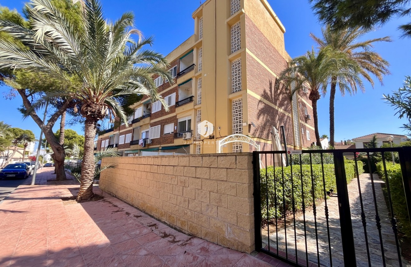 Segunda mano - Apartamento / piso -
La Zenia - Costa Blanca