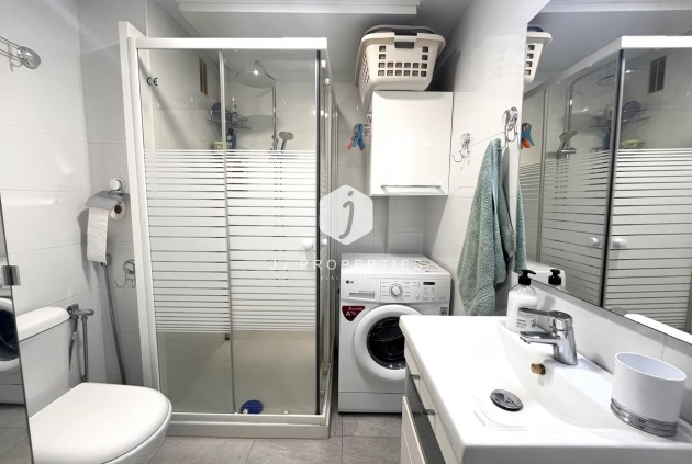 Segunda mano - Apartamento / piso -
La Zenia - Costa Blanca