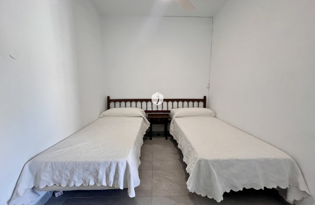 Segunda mano - Apartamento / piso -
La Zenia - Costa Blanca