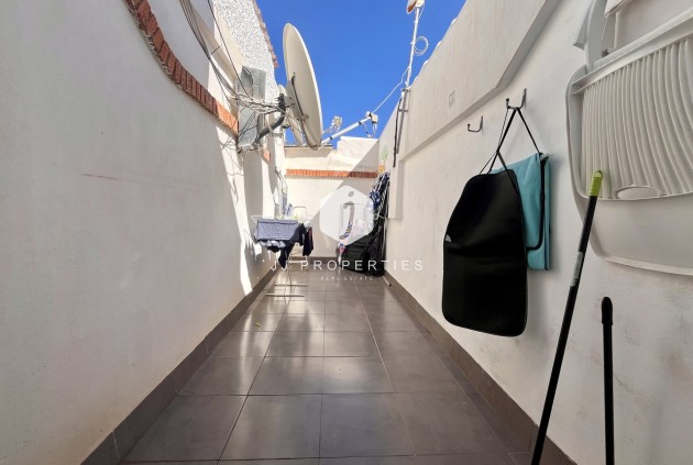 Segunda mano - Apartamento / piso -
La Zenia - Costa Blanca