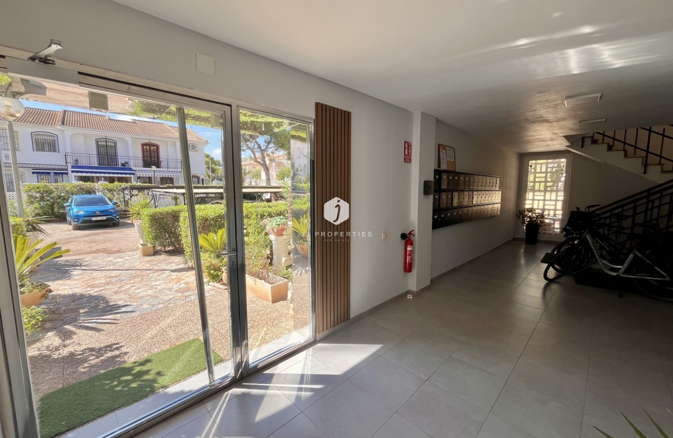 Segunda mano - Apartamento / piso -
La Zenia - Costa Blanca