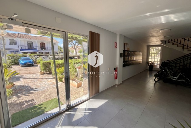 Segunda mano - Apartamento / piso -
La Zenia - Costa Blanca