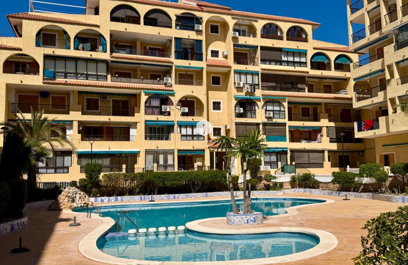 Resale - Apartment / flat -
Torrevieja - La Mata Pueblo
