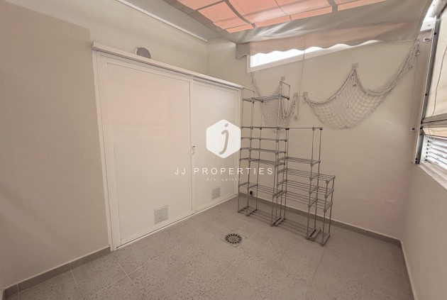 Resale - Apartment / flat -
Torrevieja - La Mata Pueblo