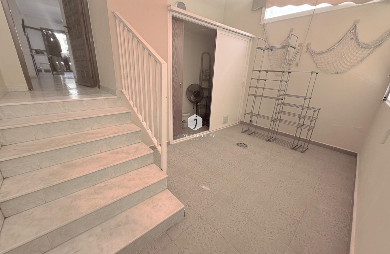 Resale - Apartment / flat -
Torrevieja - La Mata Pueblo