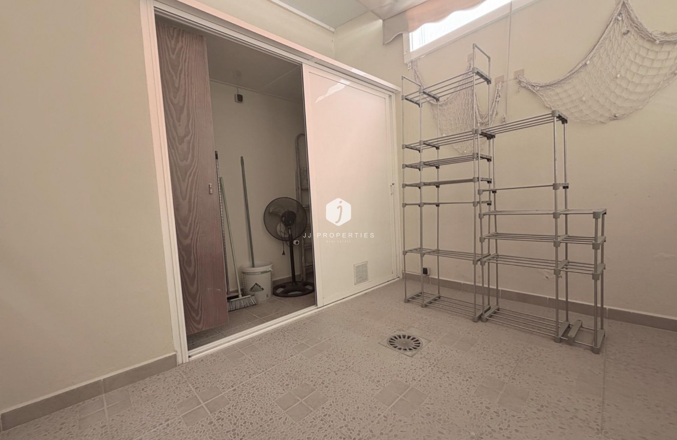 Resale - Apartment / flat -
Torrevieja - La Mata Pueblo