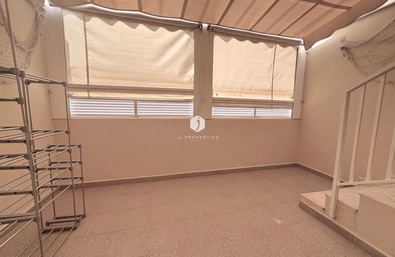 Resale - Apartment / flat -
Torrevieja - La Mata Pueblo