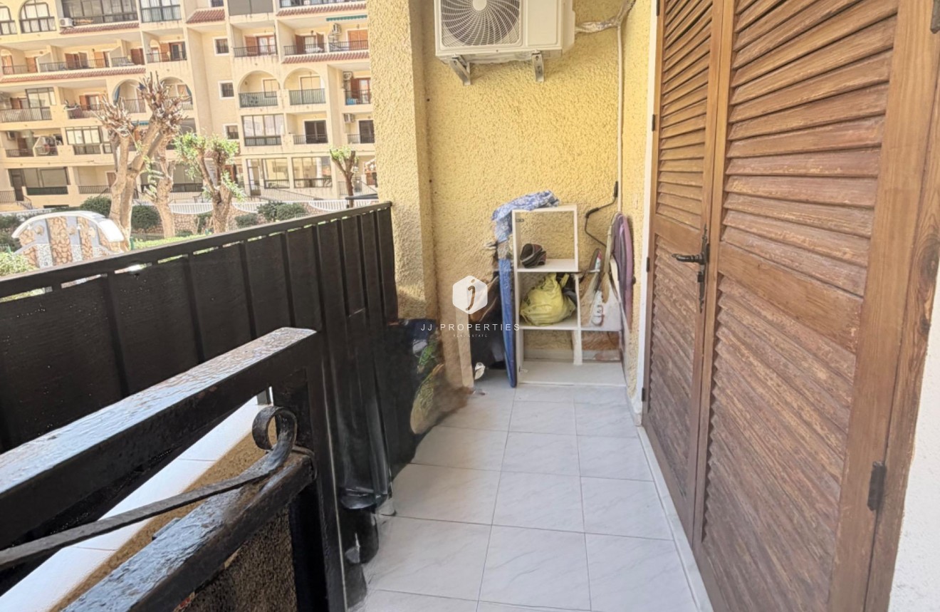 Resale - Apartment / flat -
Torrevieja - La Mata Pueblo