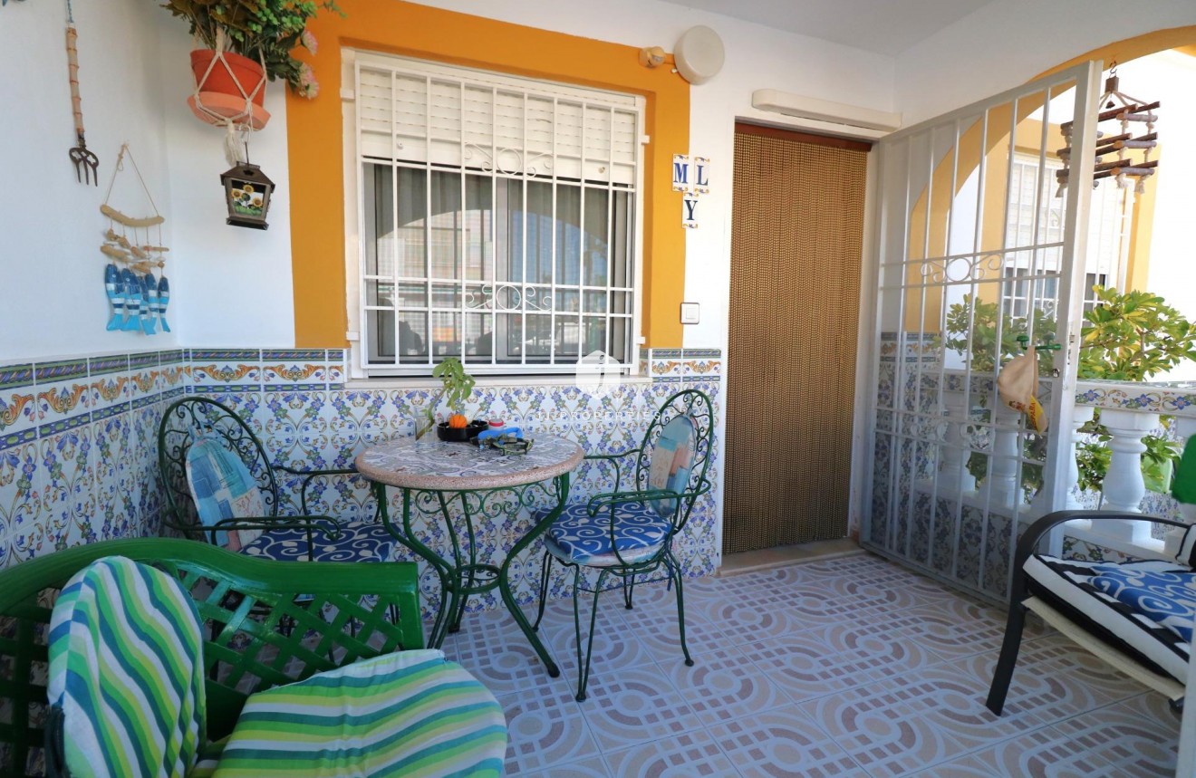 Segunda mano - Bungalow -
Torrevieja - El Limonar