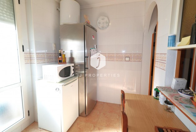 Segunda mano - Bungalow -
Torrevieja - El Limonar