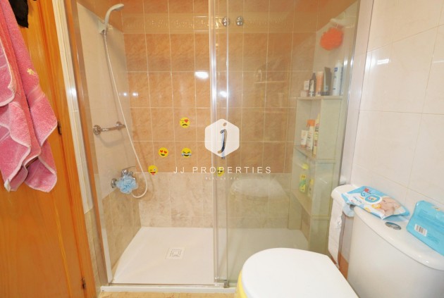 Segunda mano - Bungalow -
Torrevieja - El Limonar