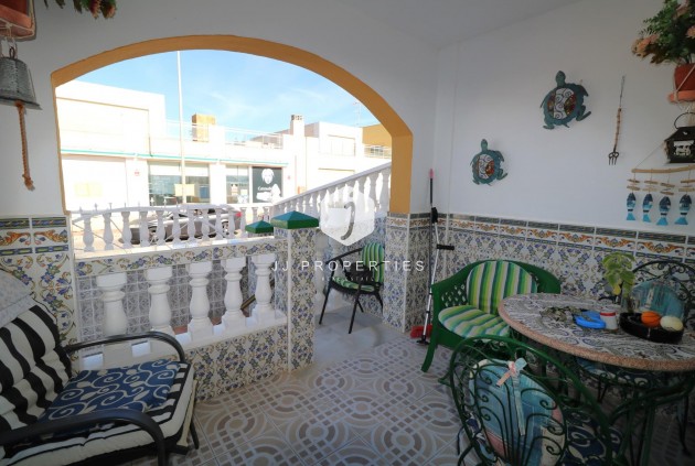 Segunda mano - Bungalow -
Torrevieja - El Limonar