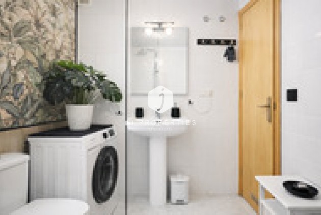 Resale - Apartment / flat -
Torrevieja - Costa Blanca