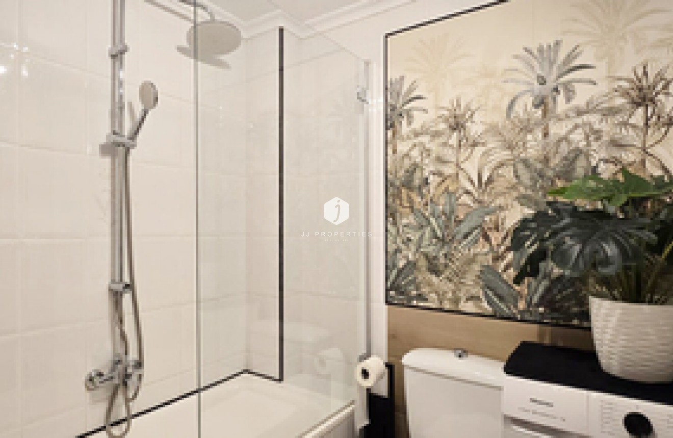 Resale - Apartment / flat -
Torrevieja - Costa Blanca