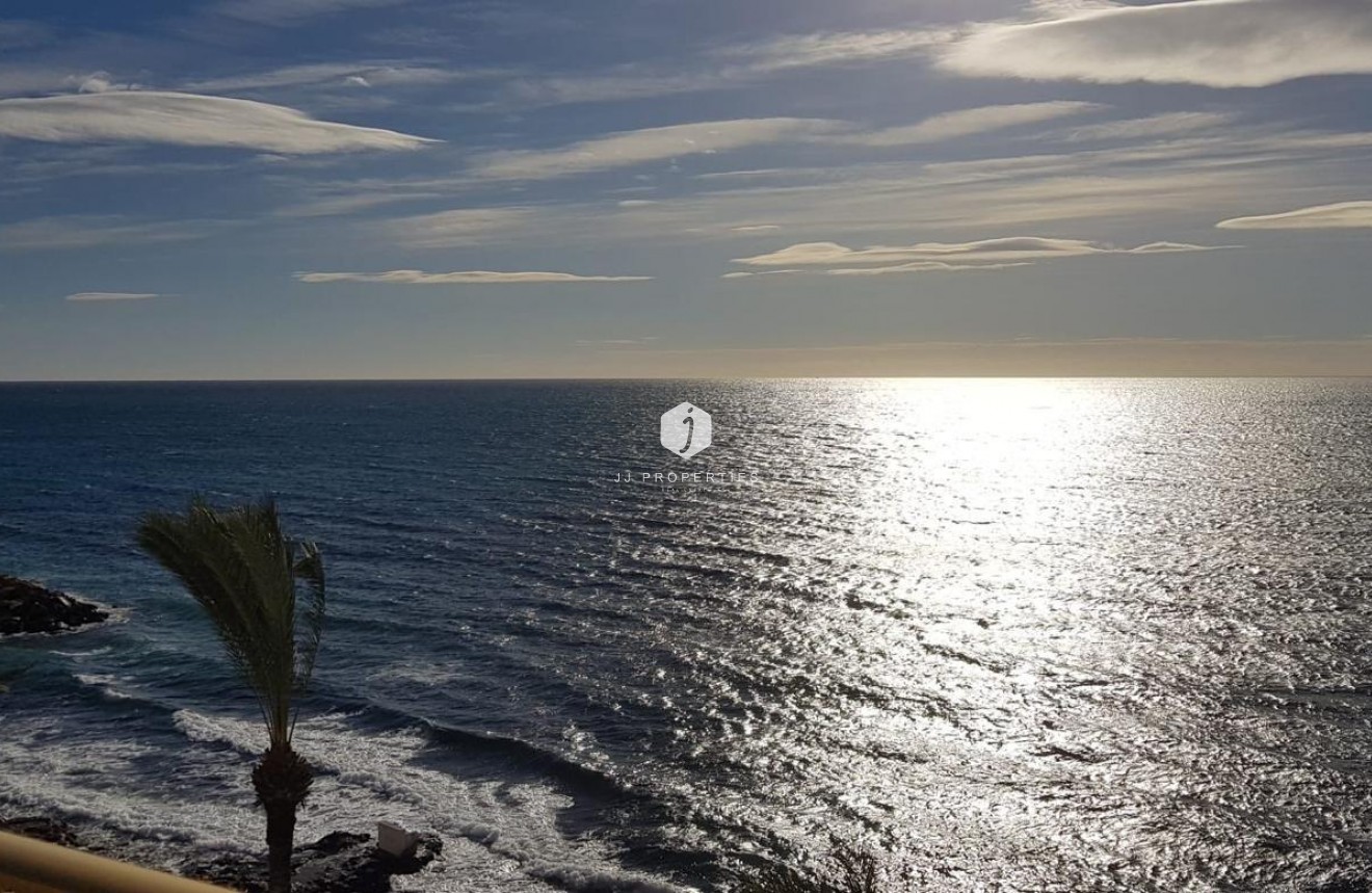 Z drugiej ręki - Mieszkanie w bloku -
Torrevieja - Las Piscinas Naturales