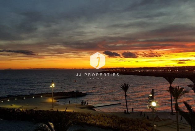 Z drugiej ręki - Mieszkanie w bloku -
Torrevieja - Las Piscinas Naturales