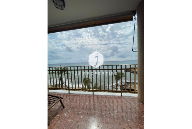 Z drugiej ręki - Mieszkanie w bloku -
Torrevieja - Las Piscinas Naturales