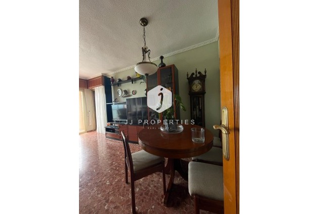 Z drugiej ręki - Mieszkanie w bloku -
Torrevieja - Las Piscinas Naturales