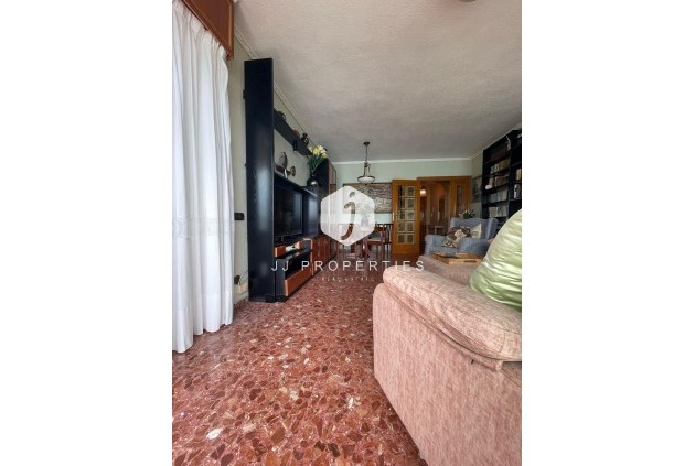 Z drugiej ręki - Mieszkanie w bloku -
Torrevieja - Las Piscinas Naturales