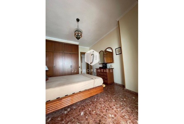 Z drugiej ręki - Mieszkanie w bloku -
Torrevieja - Las Piscinas Naturales