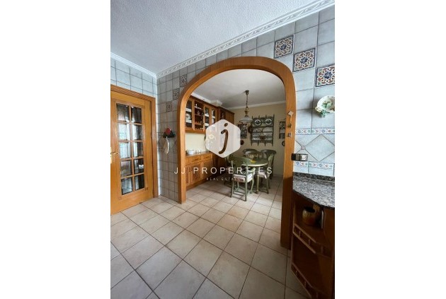 Z drugiej ręki - Mieszkanie w bloku -
Torrevieja - Las Piscinas Naturales