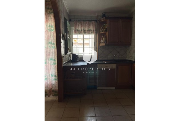 Z drugiej ręki - Mieszkanie w bloku -
Torrevieja - Las Piscinas Naturales