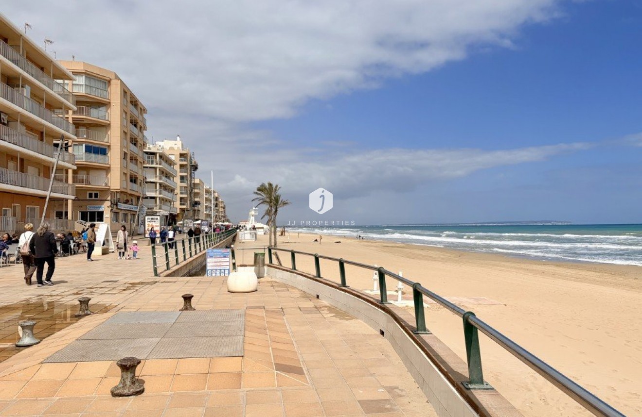 Resale - Apartment / flat -
Guardamar del Segura - Costa Blanca