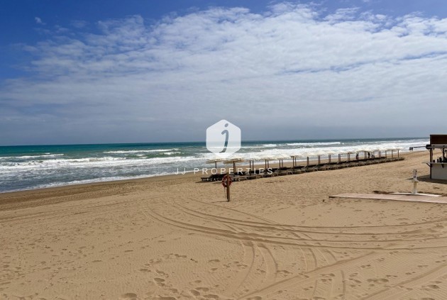 Resale - Apartment / flat -
Guardamar del Segura - Costa Blanca