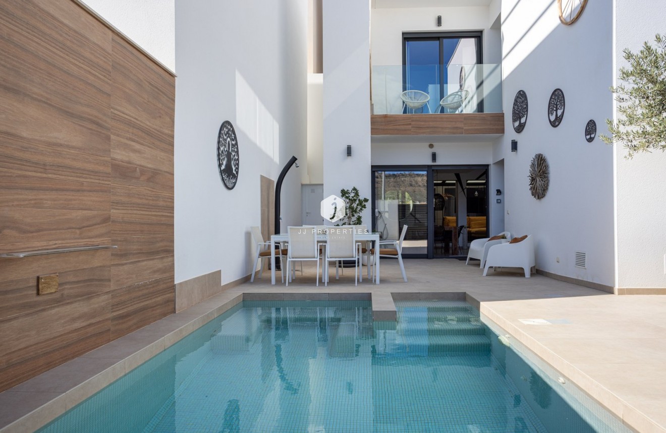 Resale - Chalet -
Benijofar - Costa Blanca