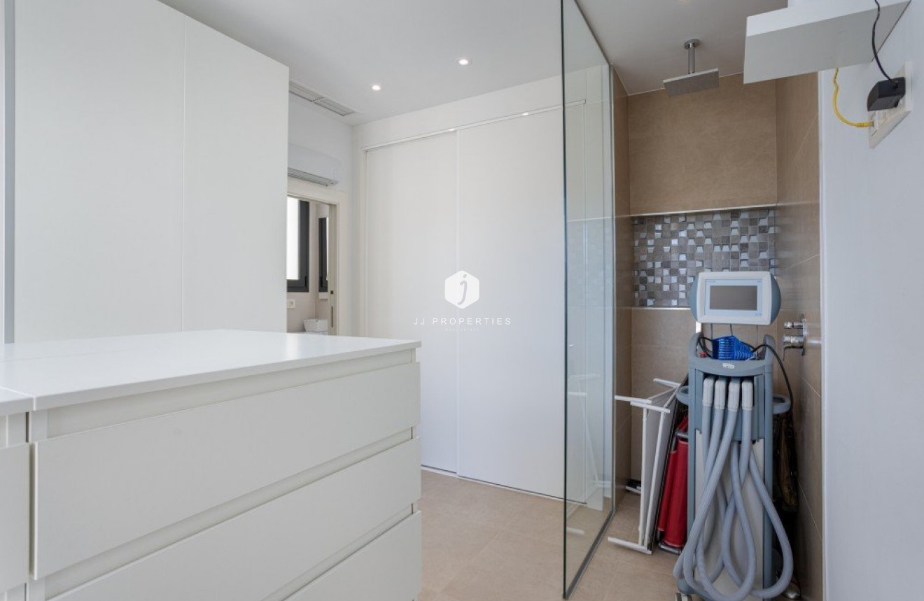 Resale - Chalet -
Benijofar - Costa Blanca