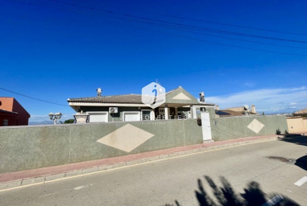 Z drugiej ręki - Villa -
Ciudad Quesada - Costa Blanca