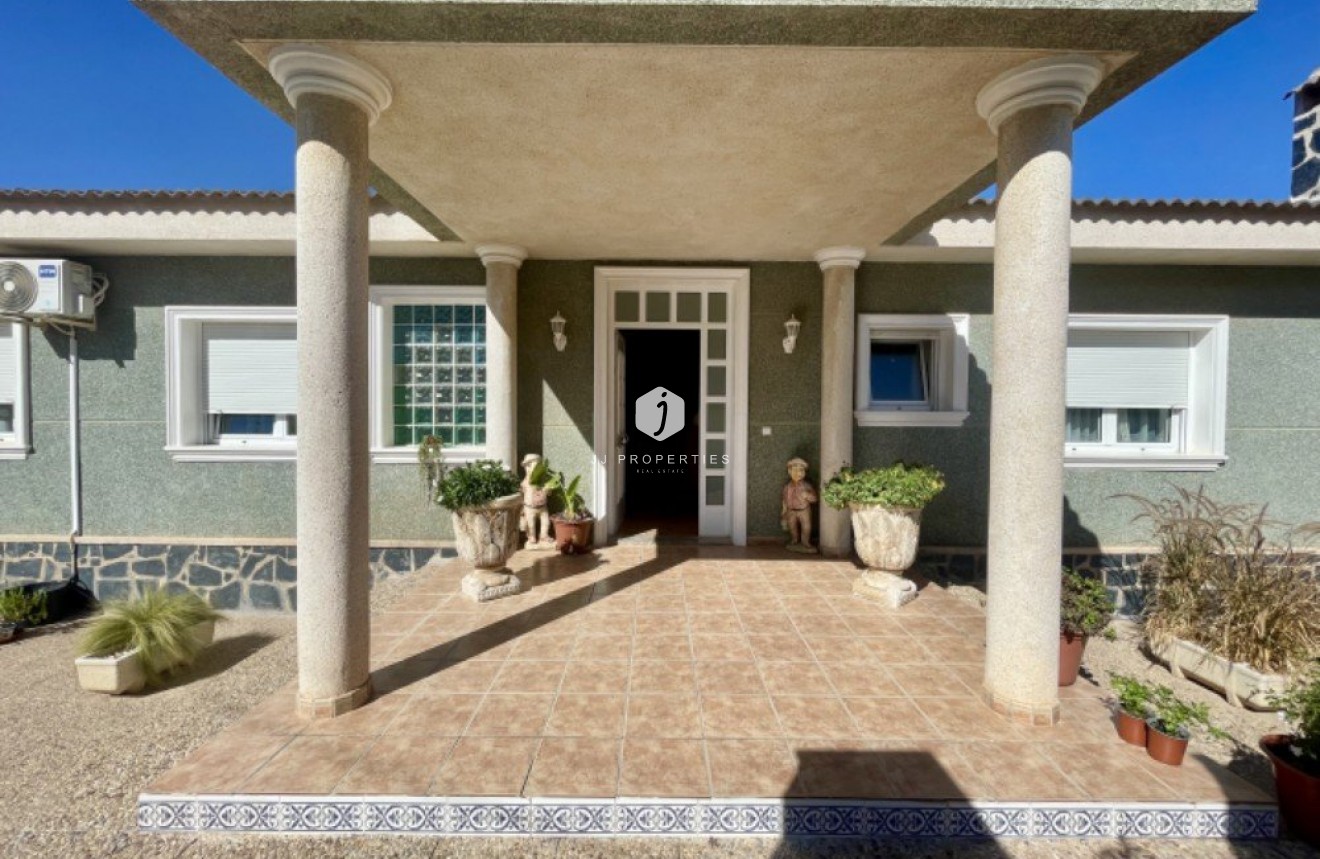 Z drugiej ręki - Villa -
Ciudad Quesada - Costa Blanca