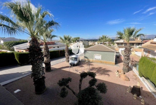 Z drugiej ręki - Villa -
Ciudad Quesada - Costa Blanca