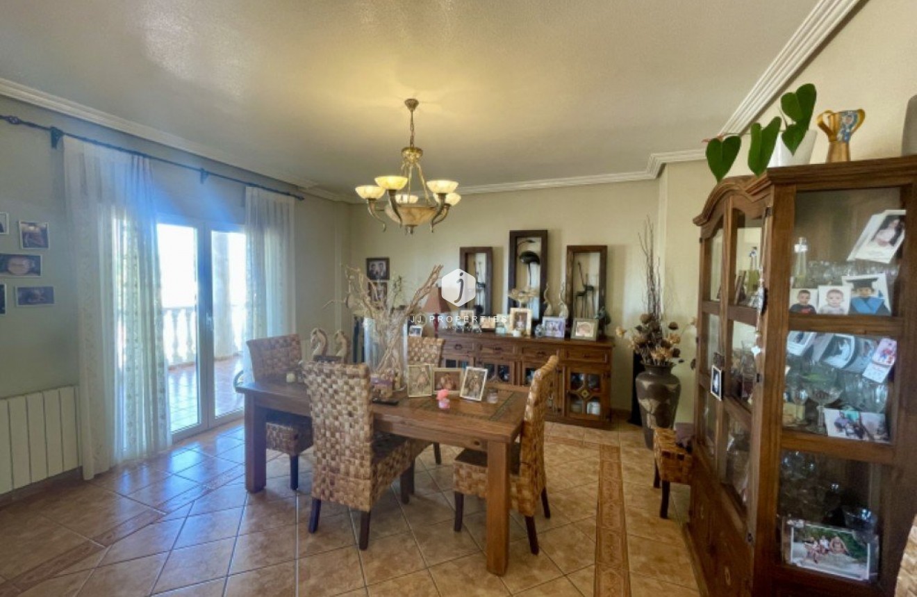 Z drugiej ręki - Villa -
Ciudad Quesada - Costa Blanca